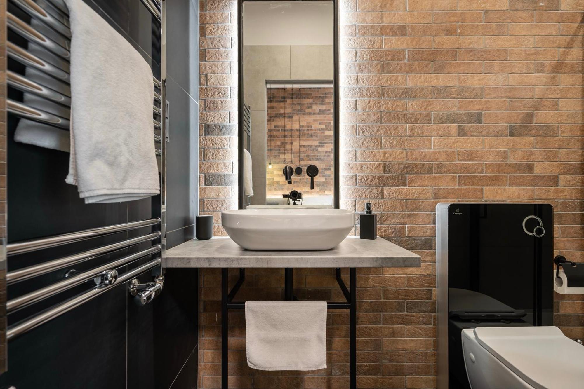 Vaci Loft Suites Budapeste Exterior foto